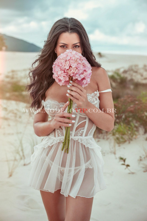 Acompanhante Luna Leão - Curitiba