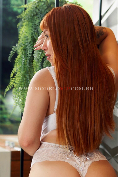 Selena Triumph - Acompanhante Premium em Curitiba - Foto 1